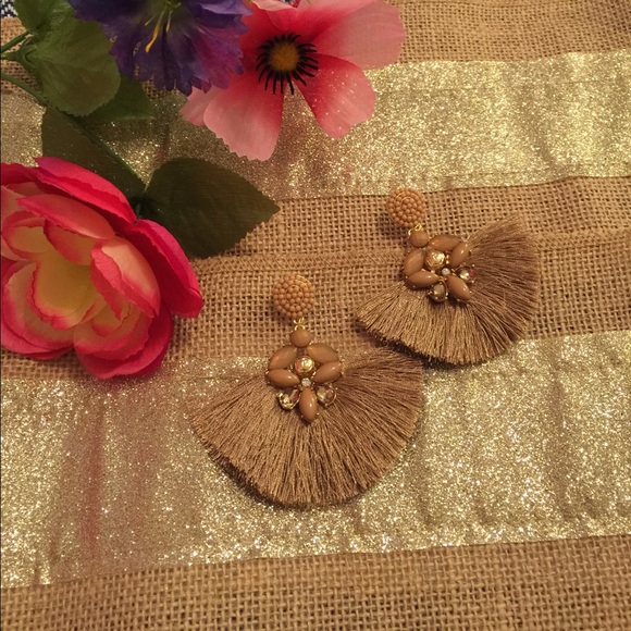 Tan & Gold jeweled tassel earrings! - Picture 3 of 3